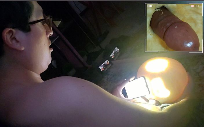 Lymph Guy: Латинский паренек трахает свою тыкву на Хэллоуин, пока он не кончит