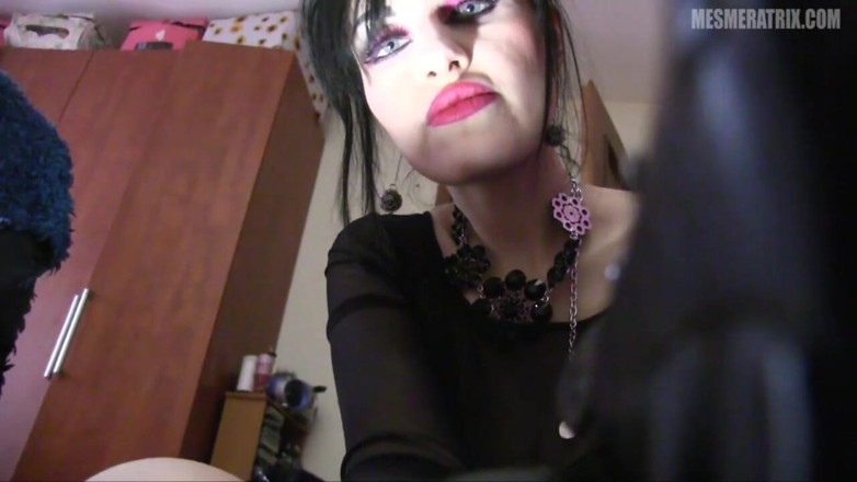 Lady Mesmeratrix Official: Desastrosado y castigado