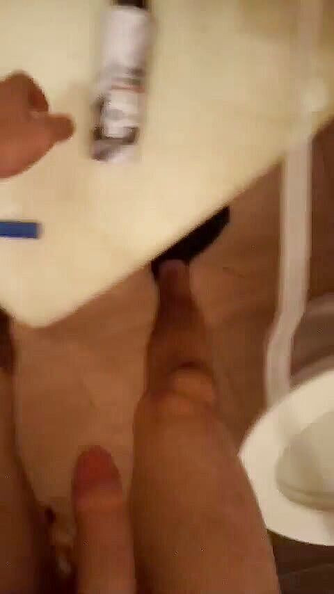 For a hobby: Min kuk är riktigt stor