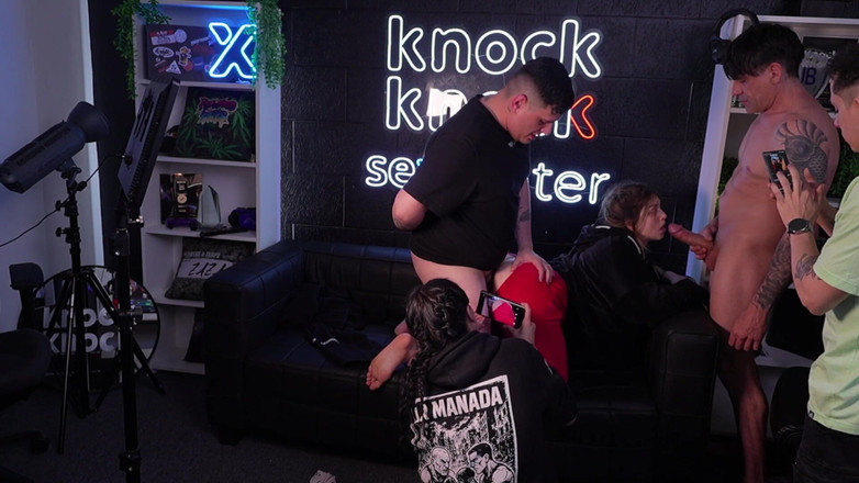 Knock Knock Club: Heiße vierer-orgie im knock knock live!