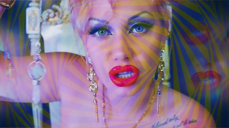 Goddess Misha Goldy: 警告！！！包括色情幻觉!!我会完全操你的大脑