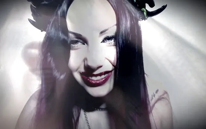 Goddess Misha Goldy: My Seductive Lips - Is a Door to Hell! Devour Fetish!