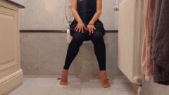Selena701: Selena má zlatý déšť, sexy pózování a postelové hry