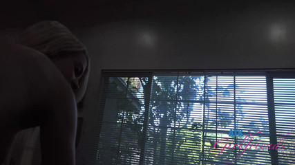 ATK Girlfriends: 虚拟假期