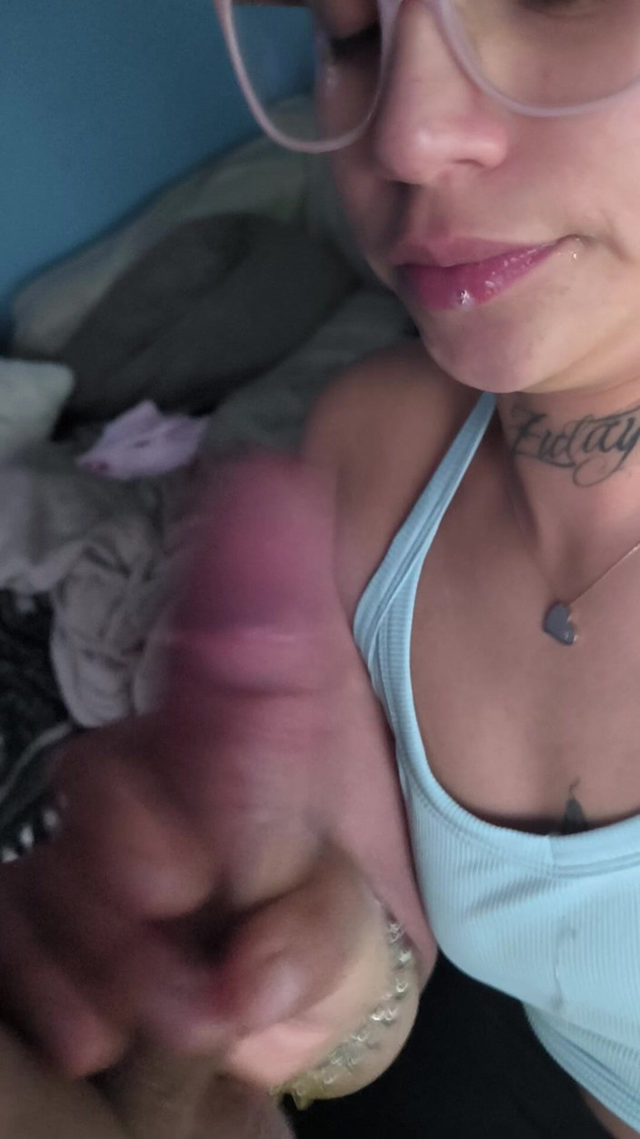 ProductiveCleat258: Sąsiad daje mi swoje mleko w twarz