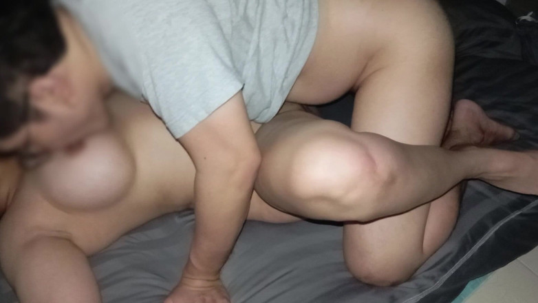 undoin: 보지를 핥게 하는 핫한 엄마