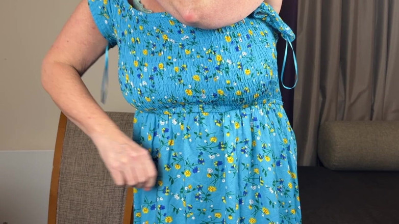 Aunty Sandra vintage girdle queen: Vgq38 Aunty Sandra Dressing to Go Out