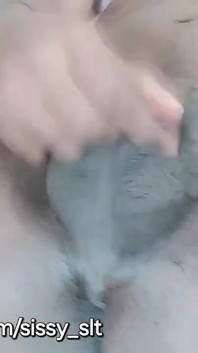 Gevşek mastürbasyon yaparken mikro penis boşalıyor