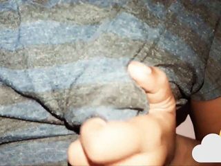 Chathu Studio: 자연산 젖탱이를 가지고 노는 인도 십대 소녀 - 젖꼭지 플레이