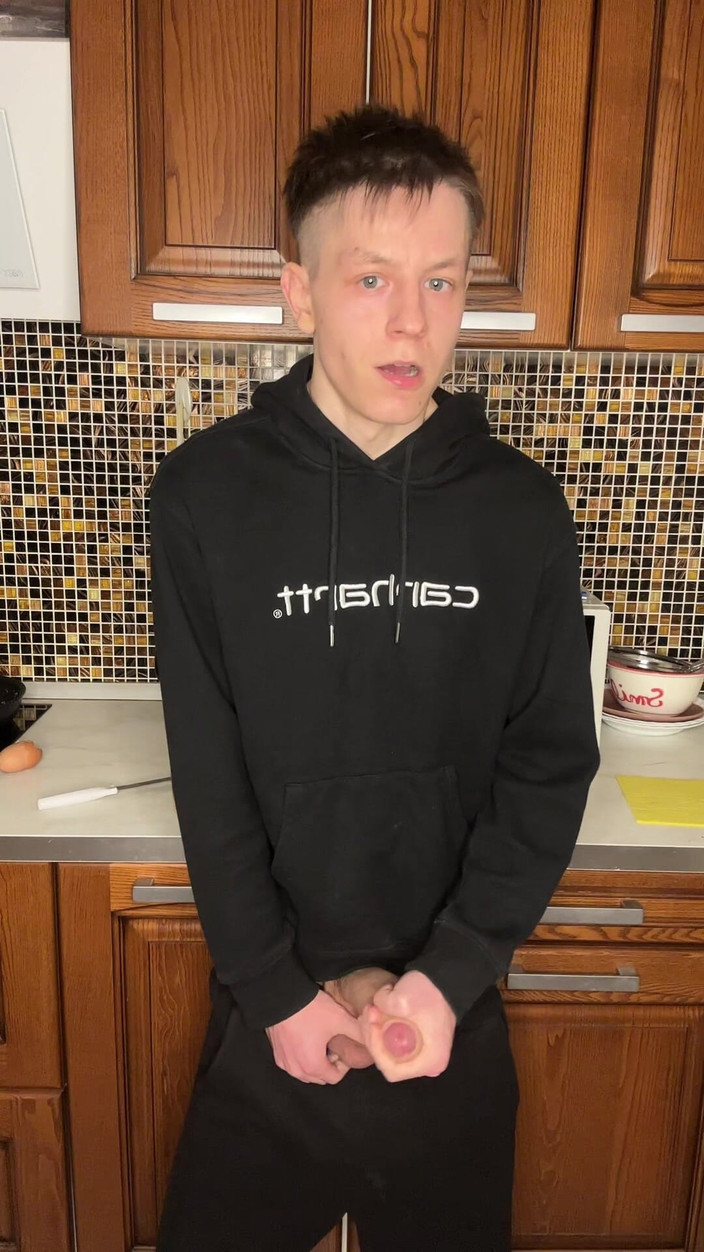 Morflot24: Сеанс ривка з великим членом збудженого твінка