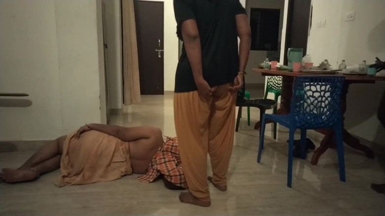 Tamil lesbian: Dans ocazional