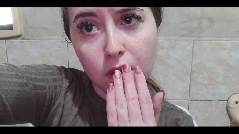 RavenHearth666VIP: 玩弄我的手指和我毛茸茸的阴户