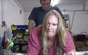 Vibra King Video: Jennifer se fait baiser sur une table au travail
