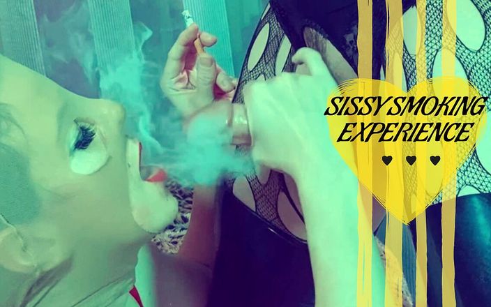 Fetish Explorers: Kadın kılıklı bir sigara içme deneyimi