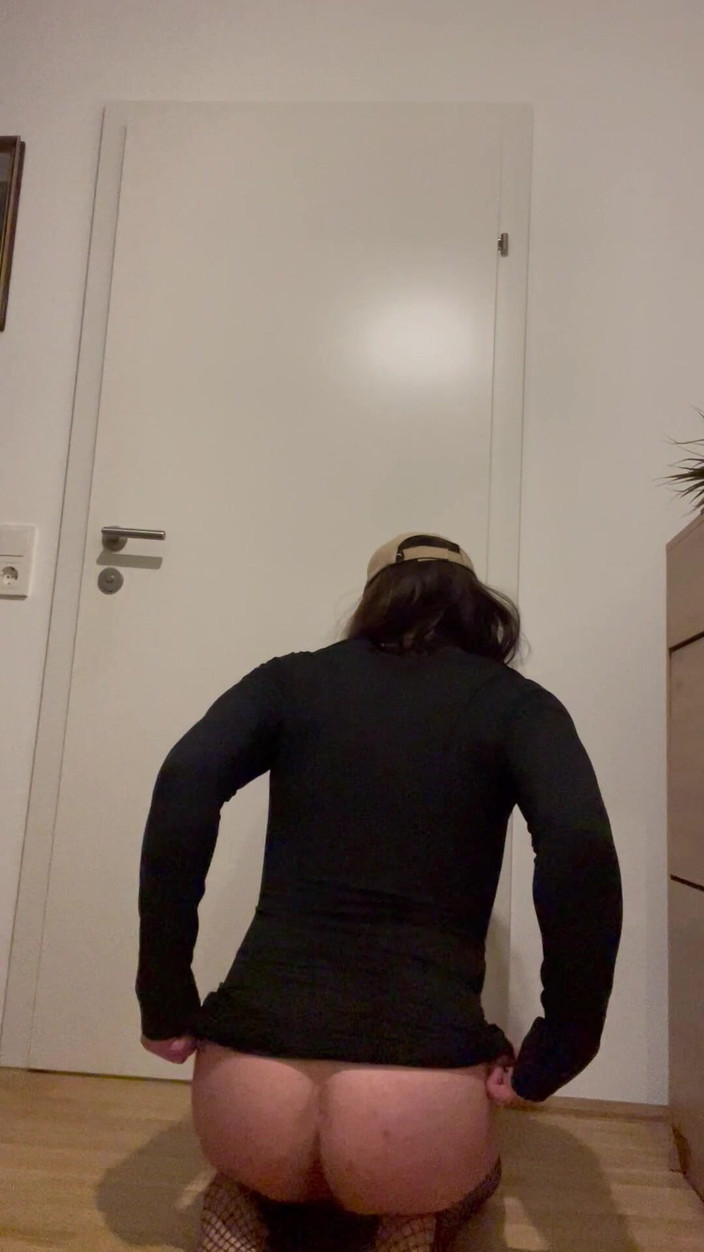 femboysoft: 变装 femboy 内衣 butthole