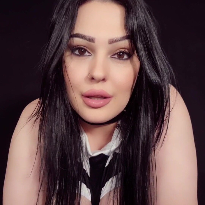 Lacey Looxxx: 修女lacey的愿望