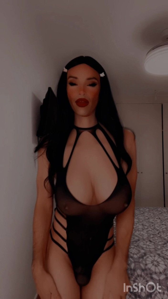 Sissy Slut Brianna: Zie ik mezelf hier als een engel... Of de teef...
