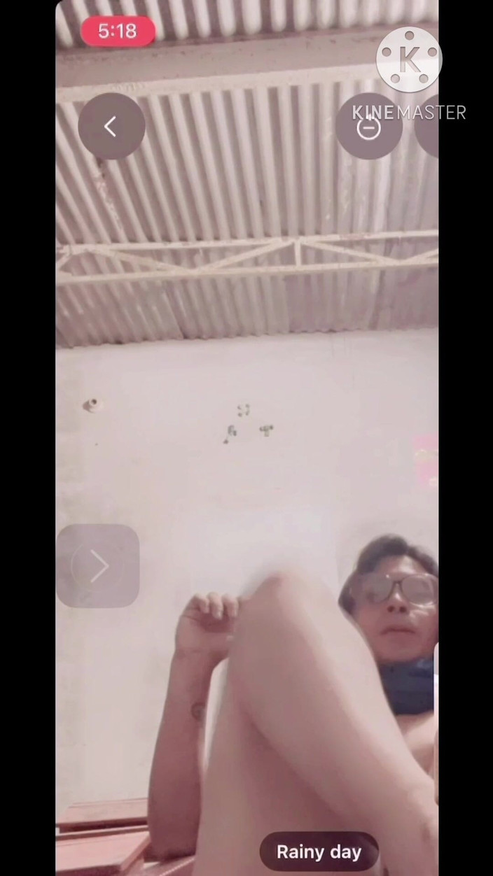 Apple00001: Panggilan Video Pribadi dengan Orang Asing.