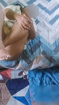 Ma voisine infidèle invitée chez elle m’a sucé la bite et je l’ai baisée en levrette et éjacule en elle