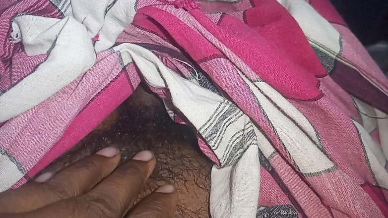 Hungry cliff: Indian Boy Sucking Wife Pussy Hole