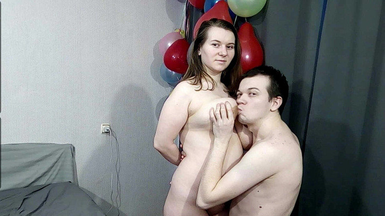 Godsgifts1: Üvey kız kardeşim beni amından süt ve tatlılarla besliyor