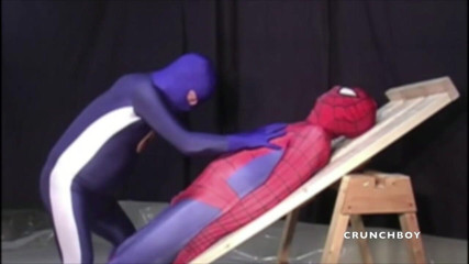 Crunch Boy: sexo com super herói do fetiche por fetiche