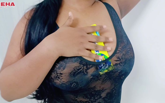 Neha: Milkybar ilk kez ağzına boşalıyor neha bhabi çok seksi