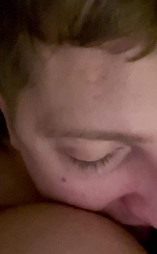 Filthy British Couple: Mmmmm Její zadek chutná tak dobře. Každý by měl přijít...