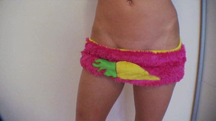Sexy Amateurz: Jovem linda em traje alienígena