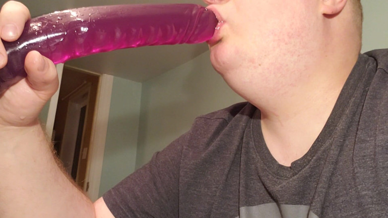 Charlieboy69: Đút sâu vào cổ họng