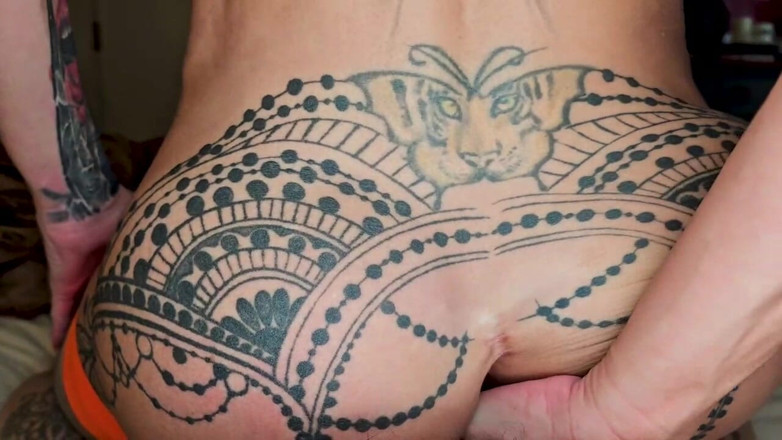 Creampie Clinic: Une Belle-mère Se Fait Enculer En POV