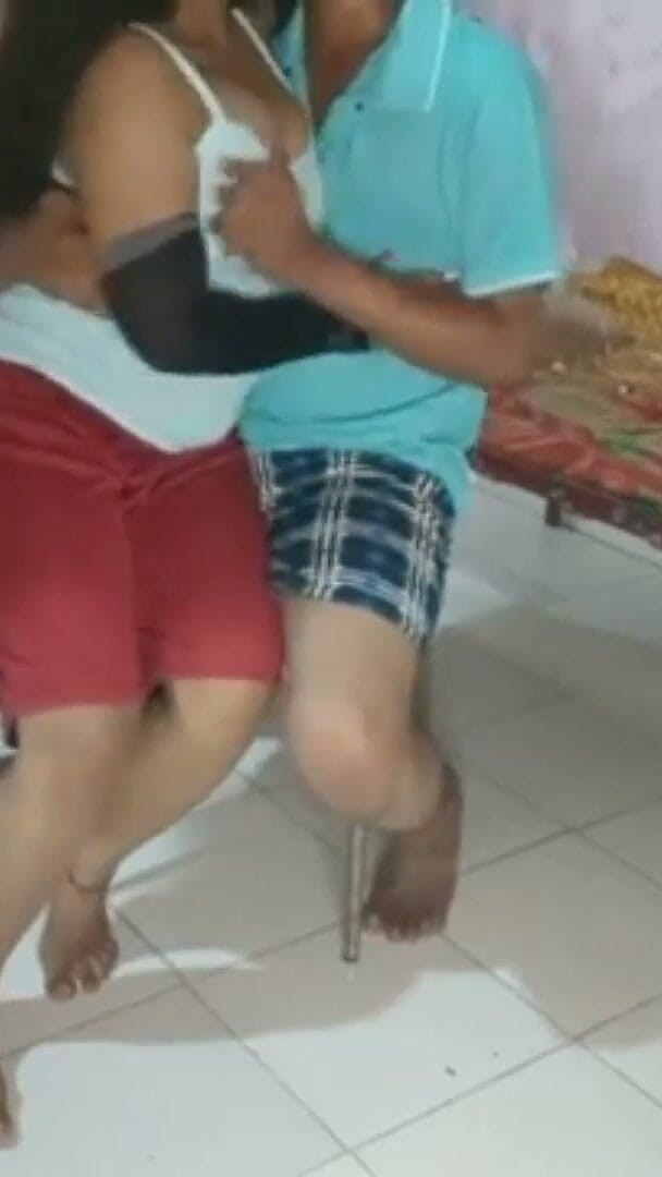 Safashaikh: Casal indiano na vila
