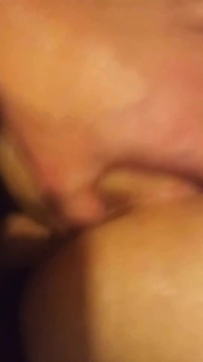 PoppyLethe: Trans novio atrás arqueando follada por trans novia