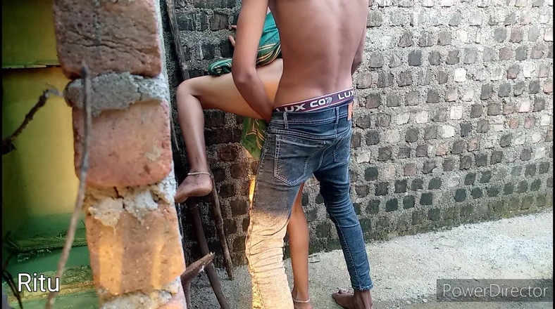 Ritu: Трахая мою старшую сводную сестру оставила меня сзади, Упс