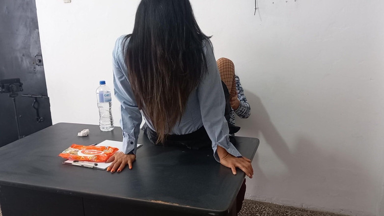 Martin13: Uitvoerende secretaresse heeft een affaire met de stiefzoon van de...