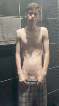 Kedoimath - Twink Showing Some Body
