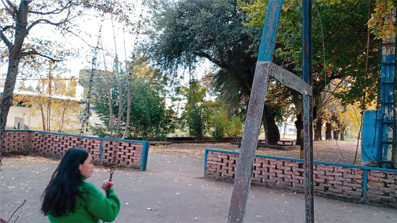 BBW Kelly Mom: Can You Help Me Swing, Baby? Push Me Harder From...