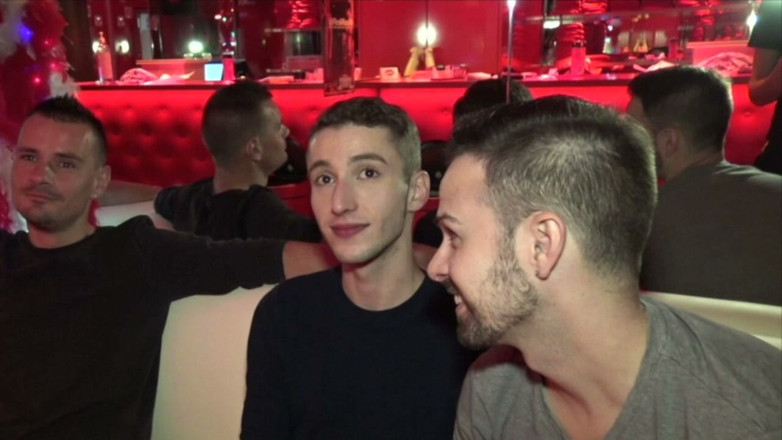 HARD PORN STUDIO: Raw Threesome Sex in Public Sauna