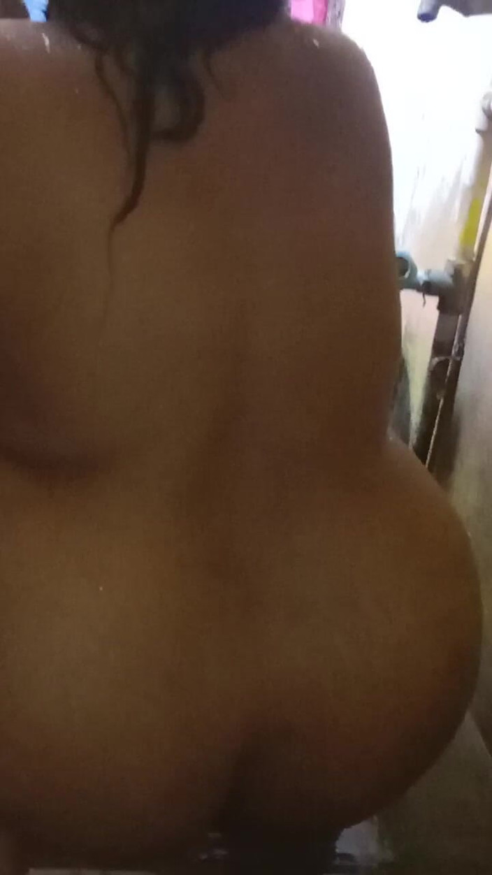 Tamil Anti Uma: 흑인 대물 자지에게 따먹히는 거유 밀프