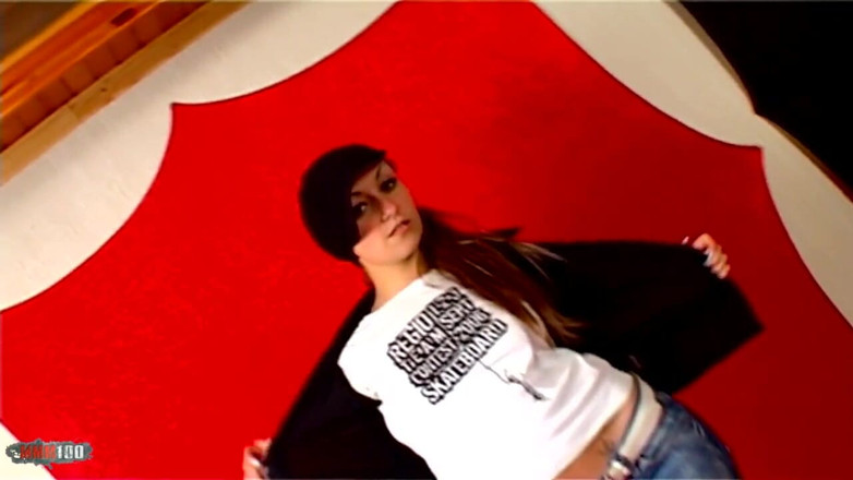 MMM100 Solo: Krystal wallas sexy ragazza francese con tette grosse fa uno...