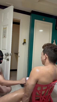 Alraedy ai început? Twink filipineză are parte de o labă dură