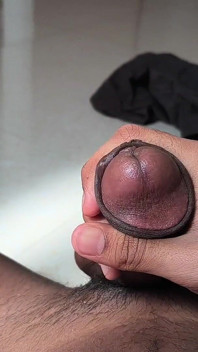 Casual Jerking Turned Into Cumming