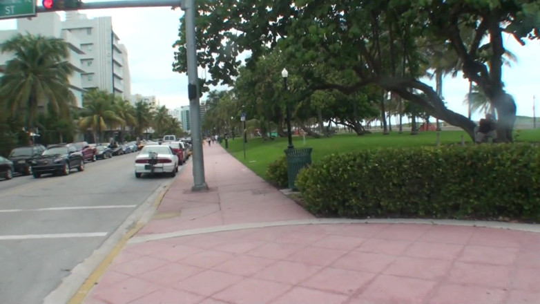 Miami Reality: bari gand vaali laal baalon vaali kamsin raakshasi land ko...