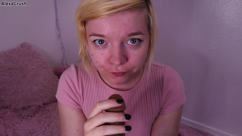 AlexaCrush: Hluboké kouření a dávení