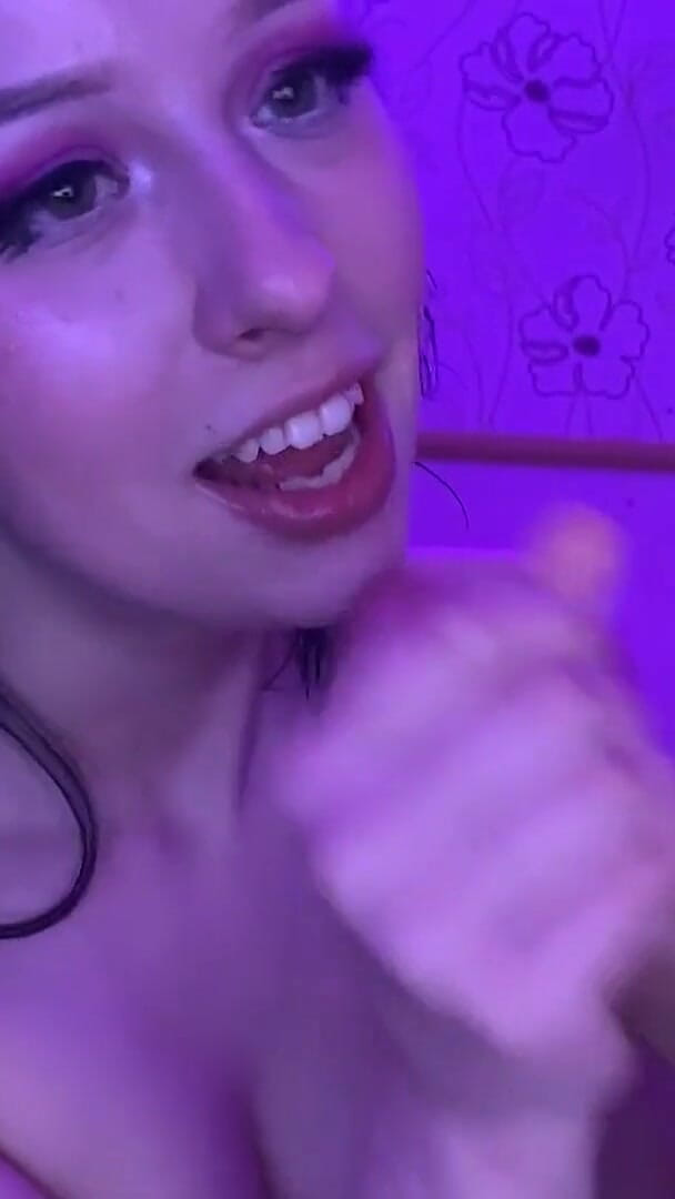 Sharing Is Caring, Roleplay Close-up Sloppy Blowjob (Snowy Bubbles)