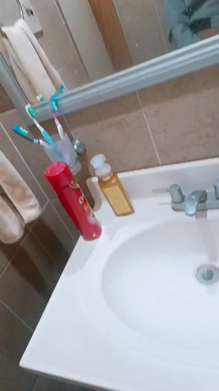 Ale Palomares: Eerste masturbatie van het jaar