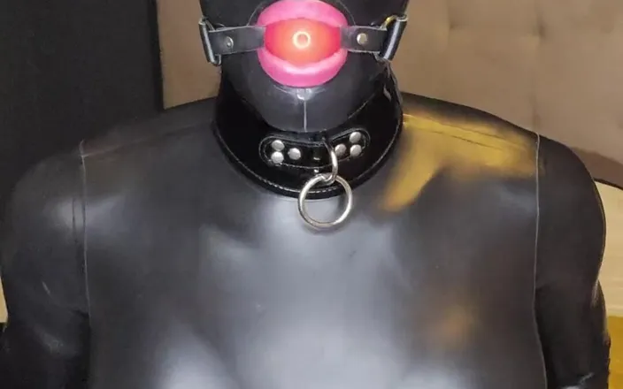 JessicaXD: Ball gaged and horny