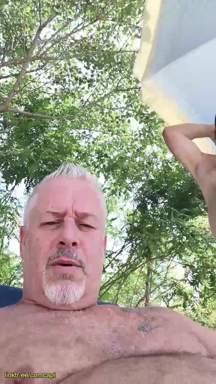 CiccioloBrizzolo: POV n° 3 un dimanche après-midi, sur la rivière, avec nos...