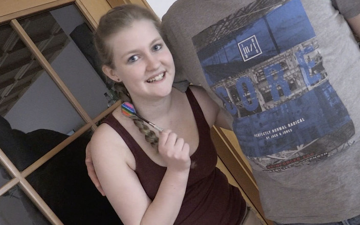 Casting66: Julia Play Dart Looser mnie pieprzy !!