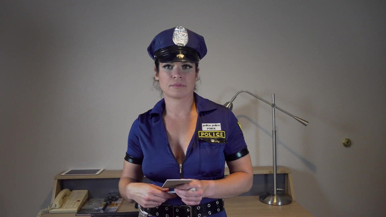 Sammi Starfish: Female Cop Collects Dna